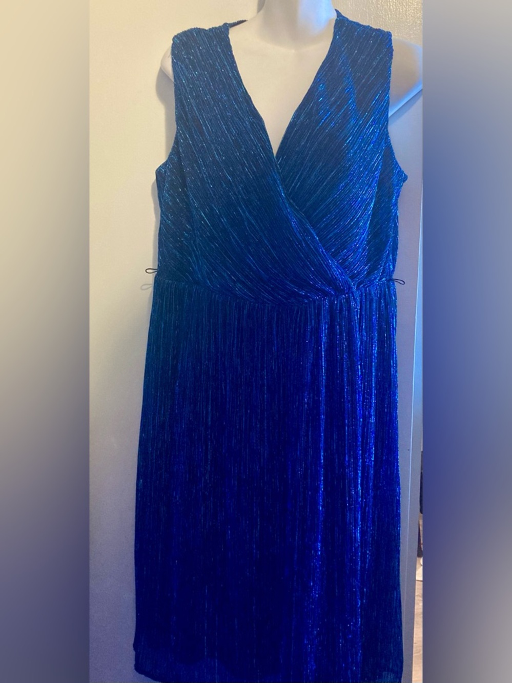 NWT Ricki's Elegant Blue Dress with Mermaid Shimmer Detail